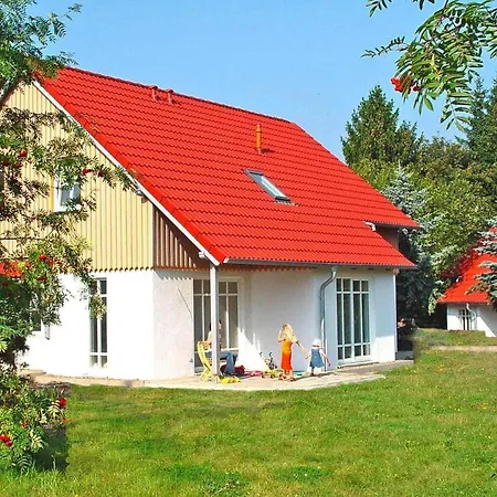 In Mit Innenpool Holiday home *