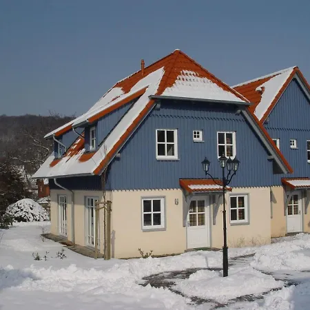 In Mit Innenpool Holiday home